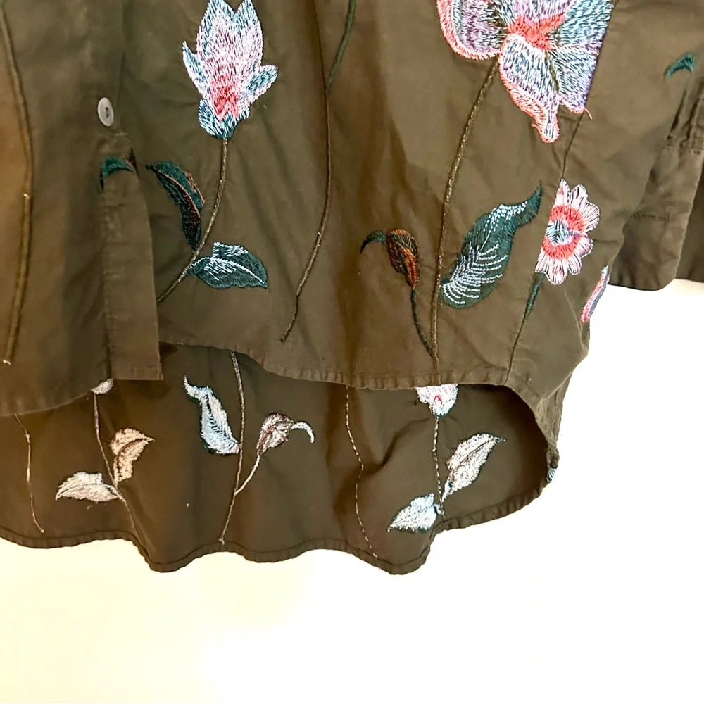 Tensione In Embroidered Oversized Army Green Olive Button Down Shirt Size Small - Picture 6 of 11